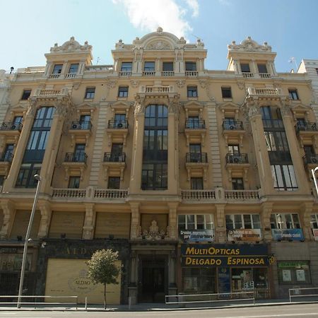 Hostal La Selecta Madrid Exteriör bild