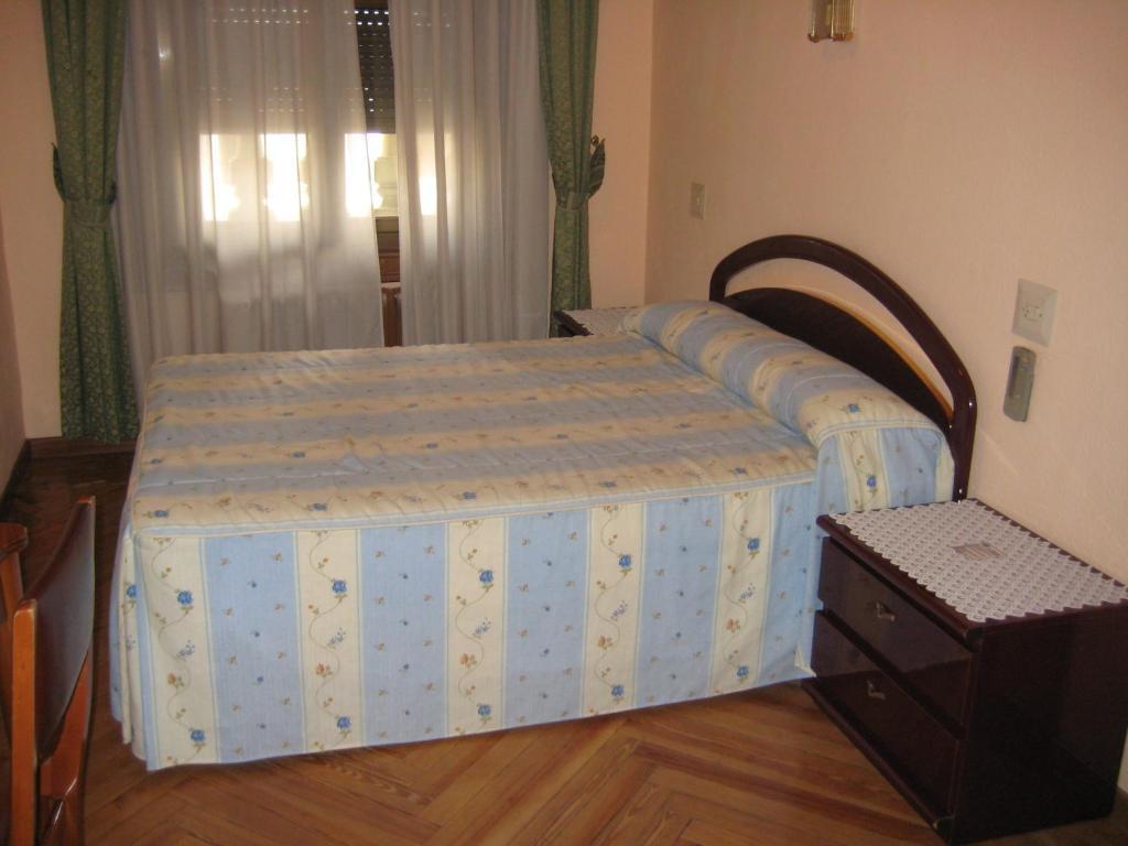 Hostal La Selecta Madrid Rum bild